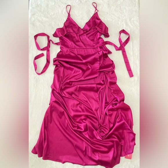 BNWT Hot Pink Shein Belle Maxi Dress Flowing Pretty Feminine Wrap Tie Wedding - Picture 5 of 8